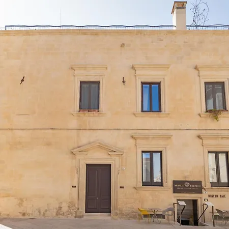 Palazzo Persone Dimora Storica Panzió 4*