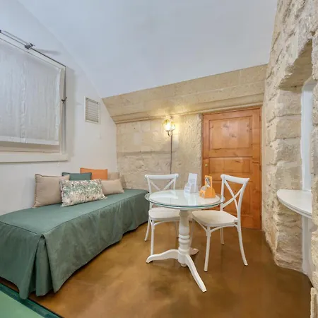 Palazzo Persone Dimora Storica Bed & Breakfast Lecce