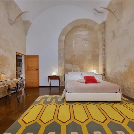 Palazzo Persone Dimora Storica Lecce