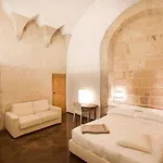 לינה וארוחת בוקר Palazzo Persone Dimora Storica לצ'ה