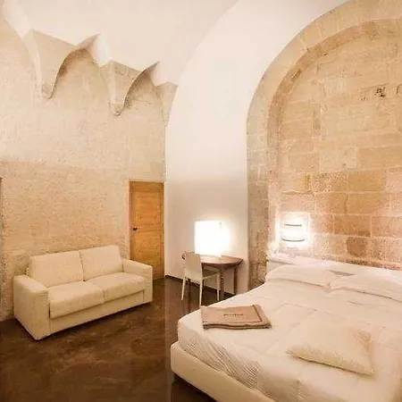 Oda ve Kahvaltı Palazzo Persone Dimora Storica Lecce