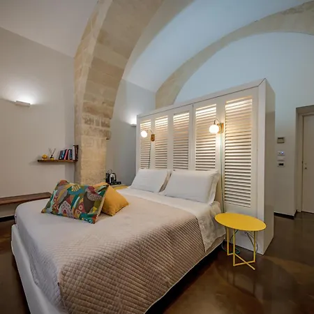Palazzo Persone Dimora Storica Bed and breakfast 4*