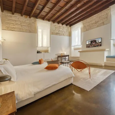 Palazzo Persone Dimora Storica Alojamento de Acomodação e Pequeno-almoço 4*