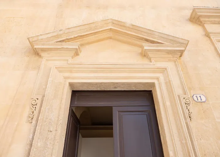 Palazzo Persone Dimora Storica לינה וארוחת בוקר 4*