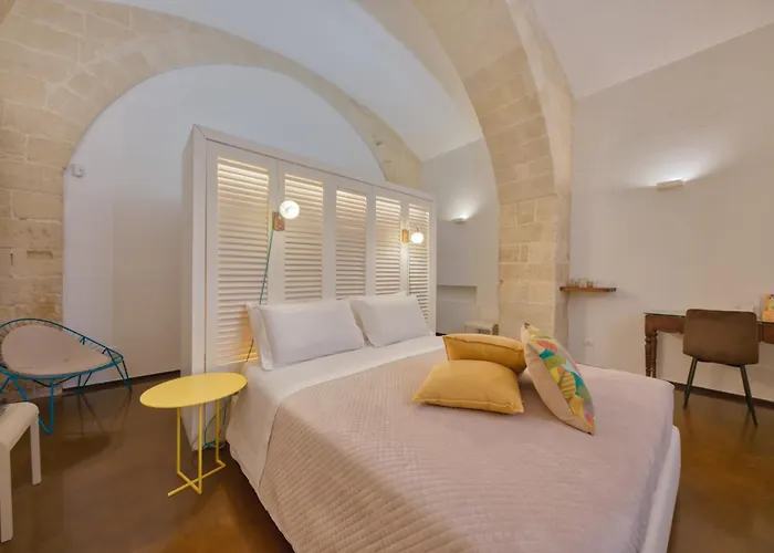 Alojamento de Acomodação e Pequeno-almoço Palazzo Persone Dimora Storica 4*