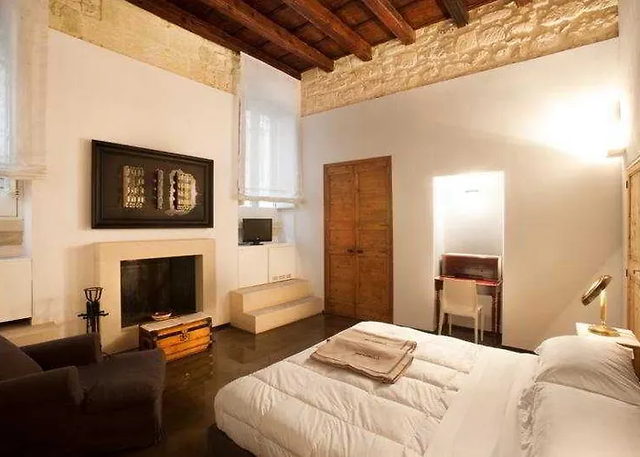 Alojamento de Acomodação e Pequeno-almoço Palazzo Persone Dimora Storica 4*